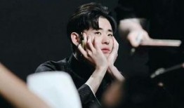 明星大爆料张云雷视频,明星大爆料视频中的精彩瞬间