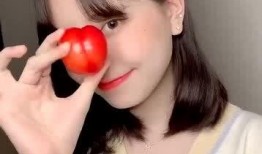 网红小姐姐吃八月瓜是真的吗,揭秘网红小姐姐吃八月瓜的真实性