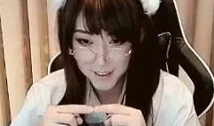 爆料霸凌主播视频在线观看,主播视频曝光，在线观看引发社会关注